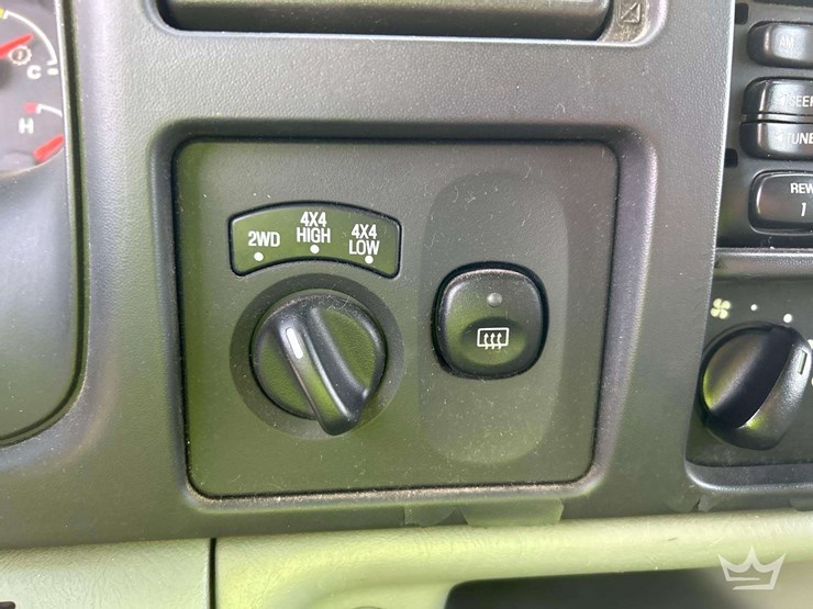 2005-ford-excursion-image-16