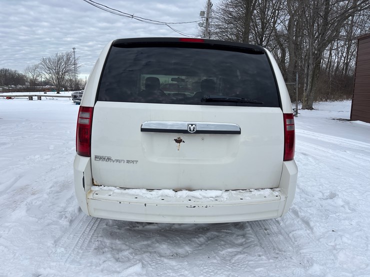 2008-dodge-grand-caravan-image-11