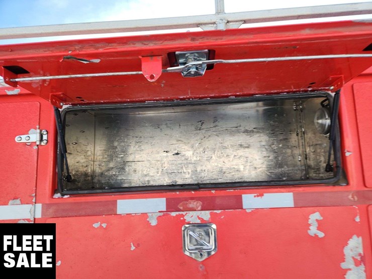 2009-ford-f550-image-40