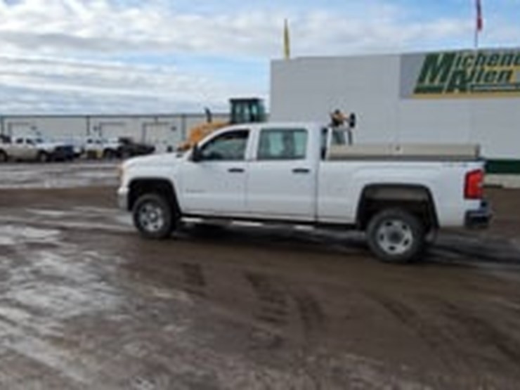 2015-gmc-sierra-2500hd-image-5