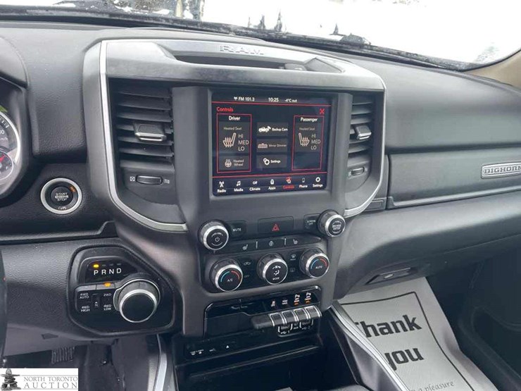 2019-ram-1500-big-horn-image-12