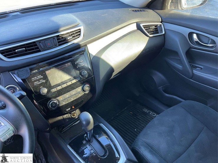 2016-nissan-rogue-image-14