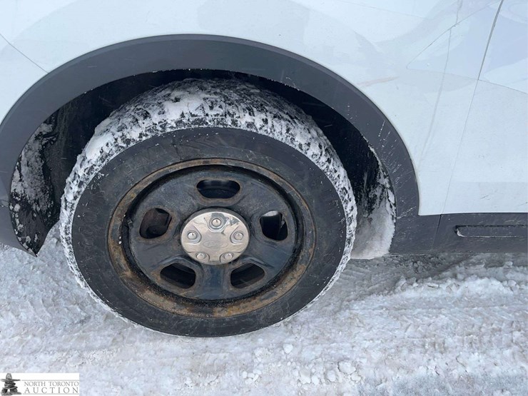 2016-ford-explorer-police-interceptor-image-10