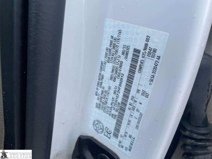 2017-ford-f150-image-10