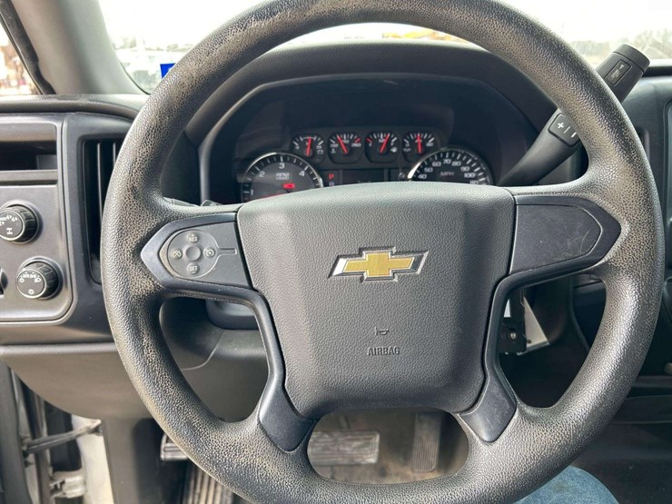 2018-chevrolet-silverado-1500-image-15