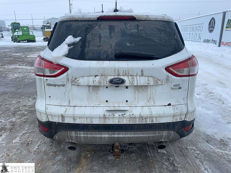 2015-ford-escape-image-4