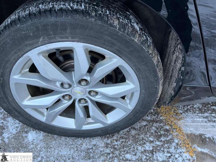 2017-chevrolet-impala-lt-image-8