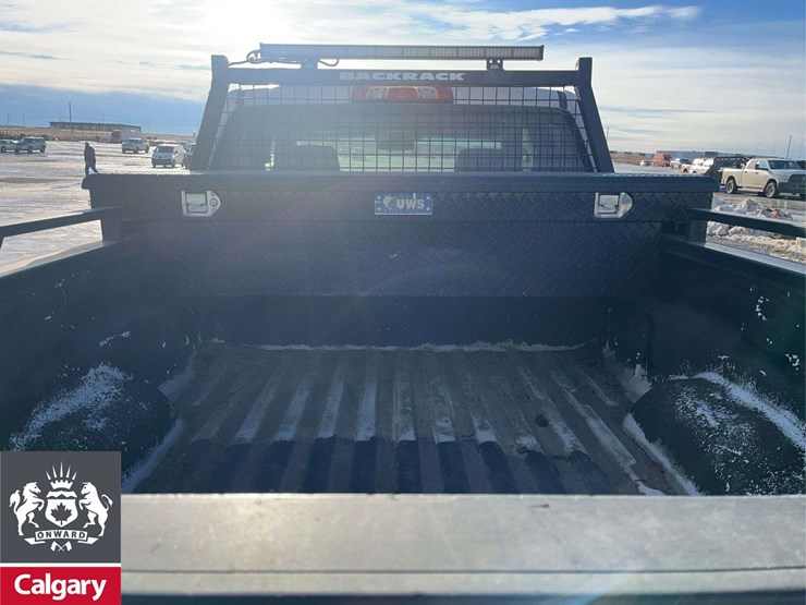 2015-gmc-sierra-2500hd-image-12