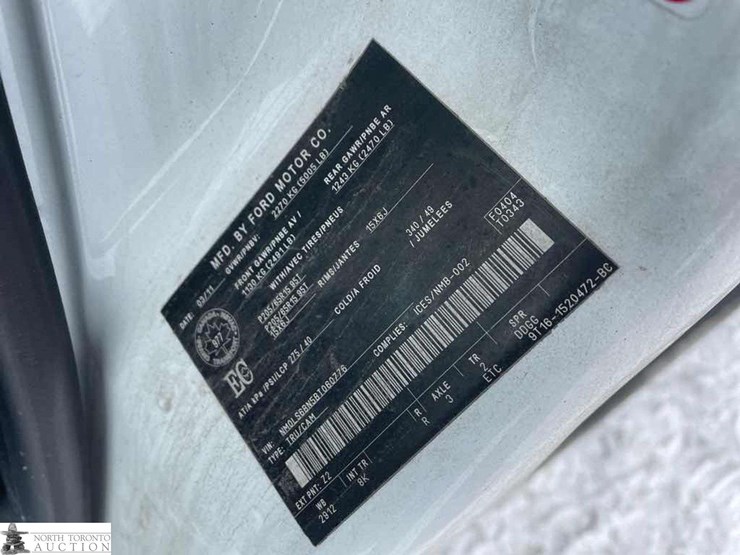 2011-ford-transit-connect-image-16