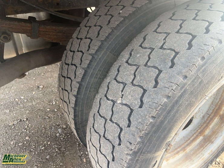 2005-ford-f550-image-10