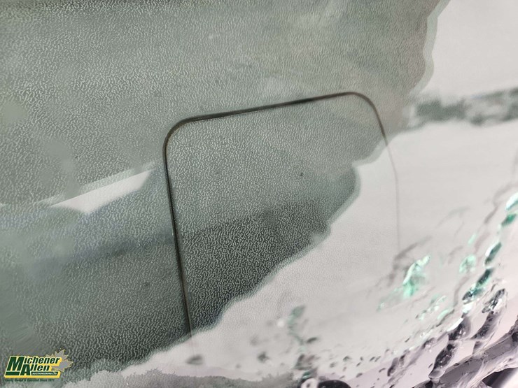 2004-gmc-w5500-image-31