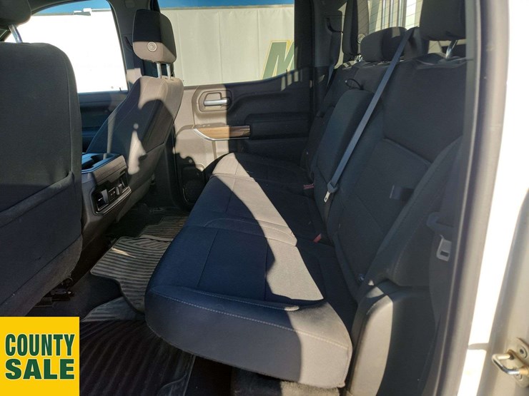 2022-chevrolet-silverado-1500-image-18