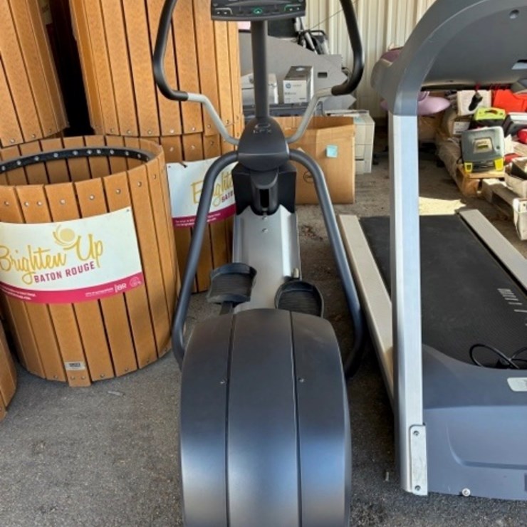 #201 • PRECOR EFX524