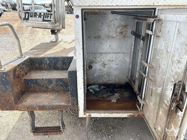 2019-ford-f550-image-37