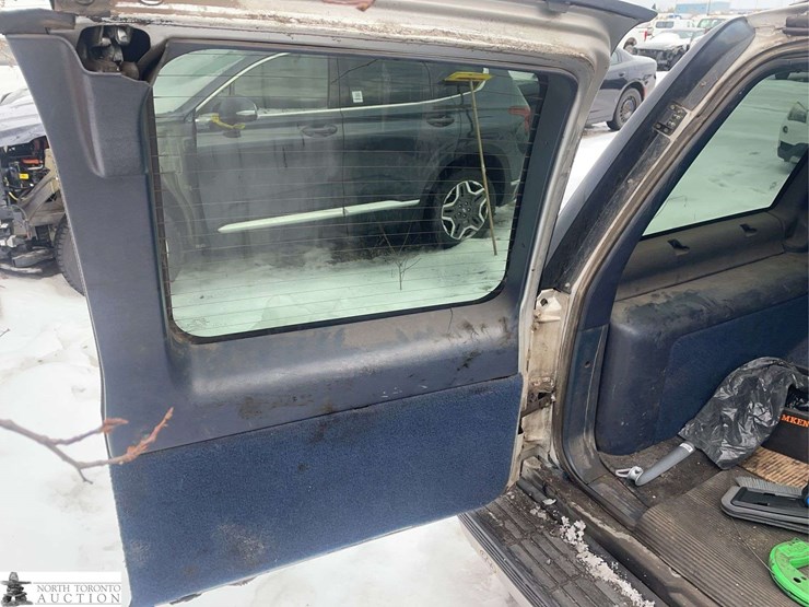 1999-gmc-yukon-image-26