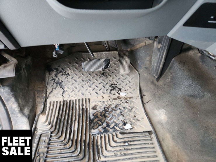 2015-ford-f350-image-14