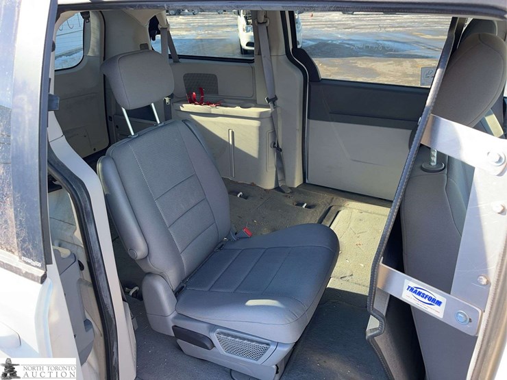 2008-dodge-grand-caravan-se-image-27