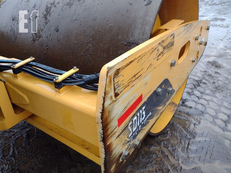 2014-volvo-sd115-image-21