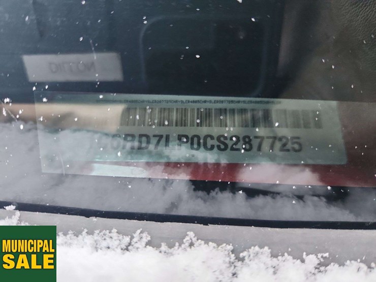 2012-dodge-1500-image-35