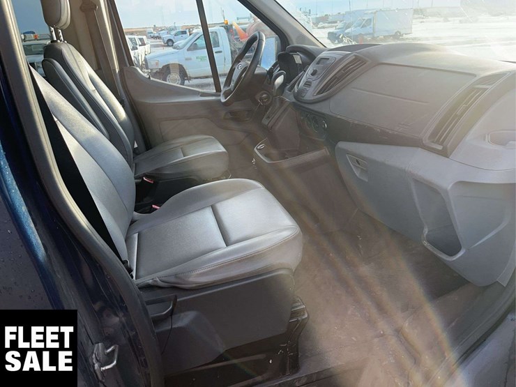 2019-ford-transit-image-17