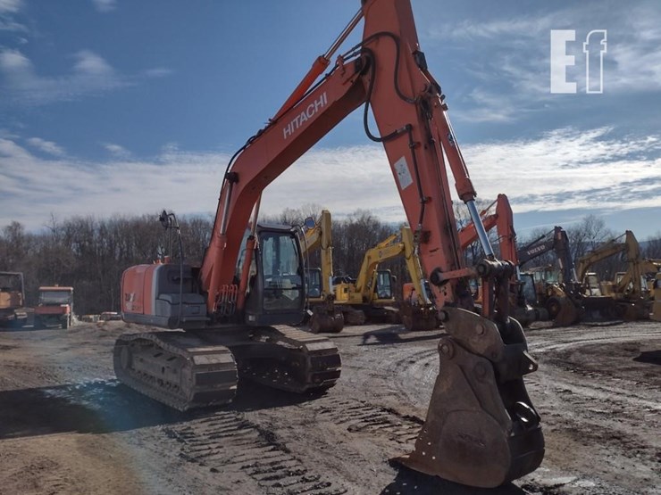 2012-hitachi-zx160-lc-3-image-44