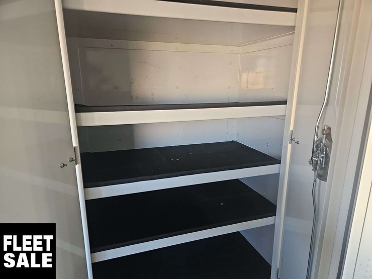 2012-ford-e-series-s/a-service-cube-van-image-35