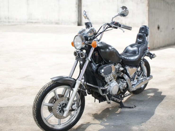 1993-kawasaki-vn750-vulcan-motorcycle-image-5