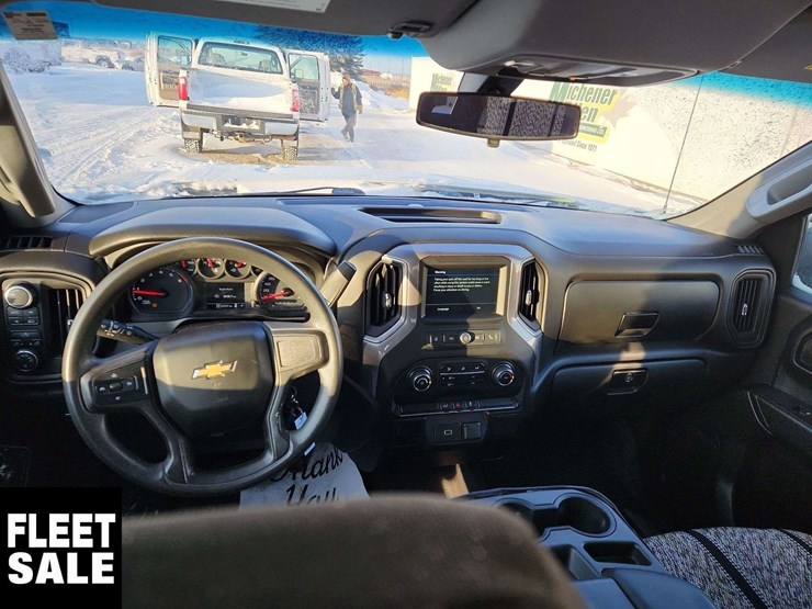 2019-chevrolet-silverado-1500-image-19