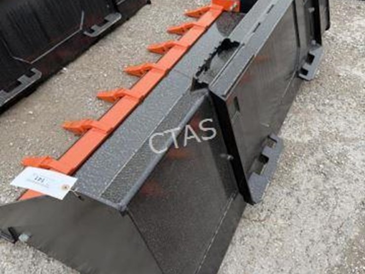 #141-•-80"-skid-steer-bucket-w/-teeth-image-3