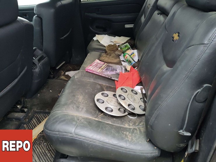 non-operable-2002-chevrolet-avalanche-image-12