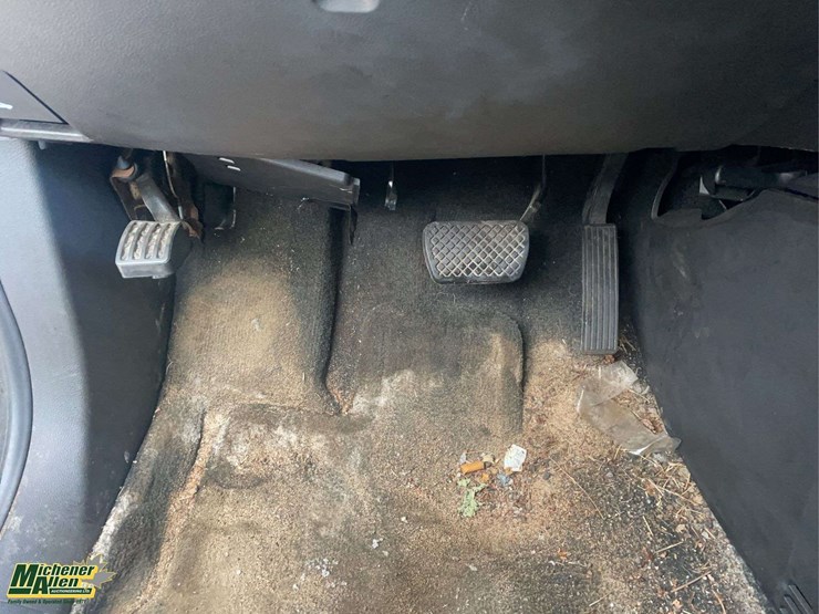 2015-chevrolet-equinox-image-17