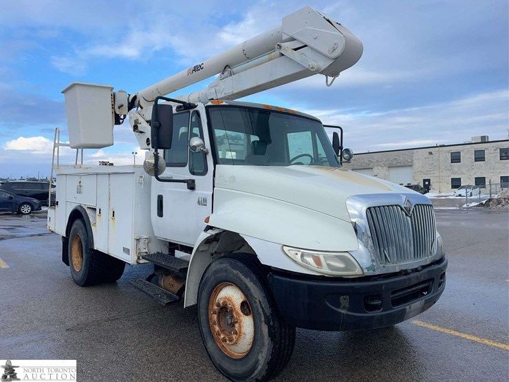 2006-international-durastar-4200-image-7