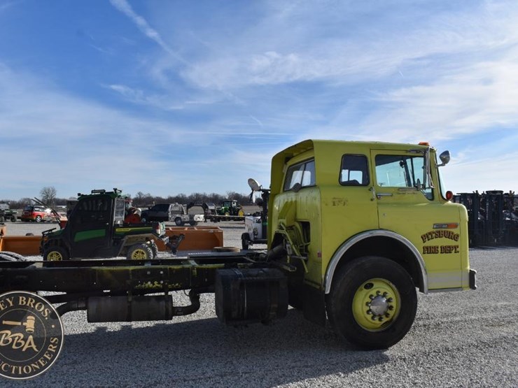 1989-ford-c8000-image-7