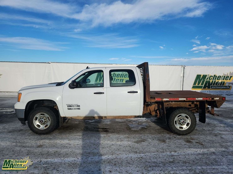 2013-gmc-sierra-2500hd-image-10