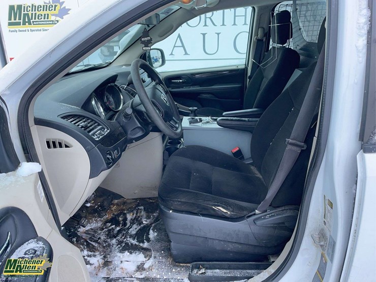 2015-ram-c/v-image-13