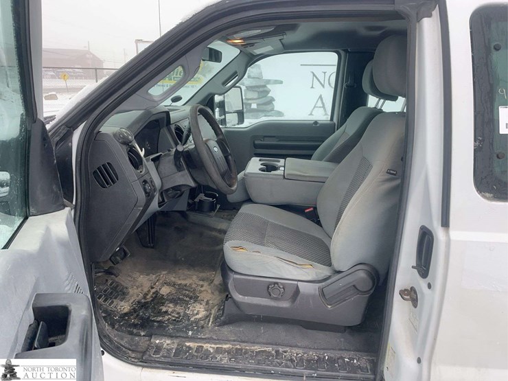 2014-ford-f250-image-36