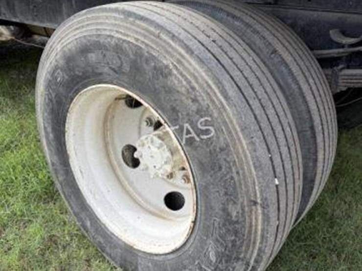 2000-international-4700-image-11