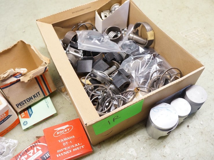 yamaha-miscellaneous-parts-lot-image-4