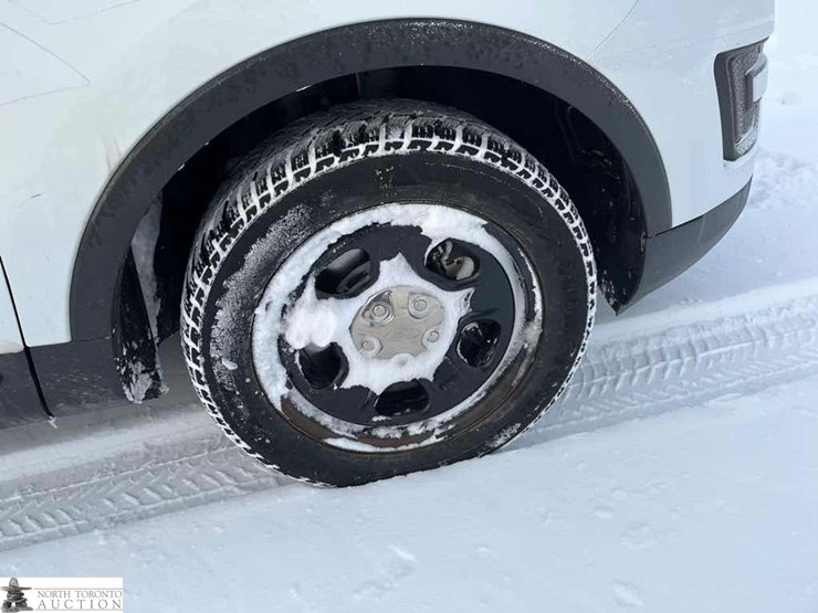 2018-ford-explorer-image-8