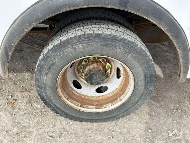 2017-ford-f550-image-37