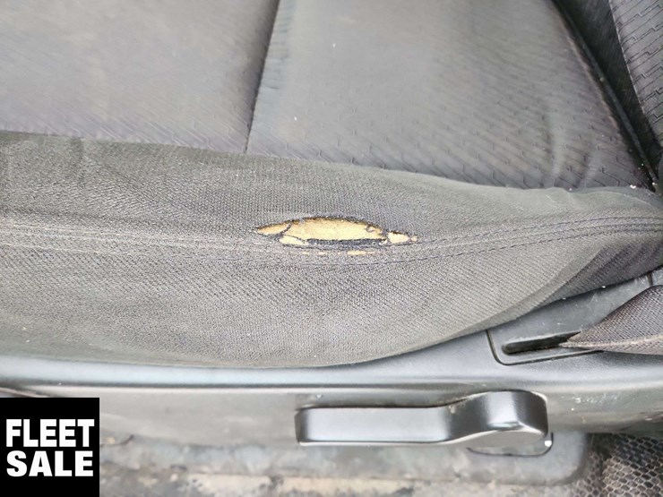 2011-chevrolet-silverado-1500-image-38