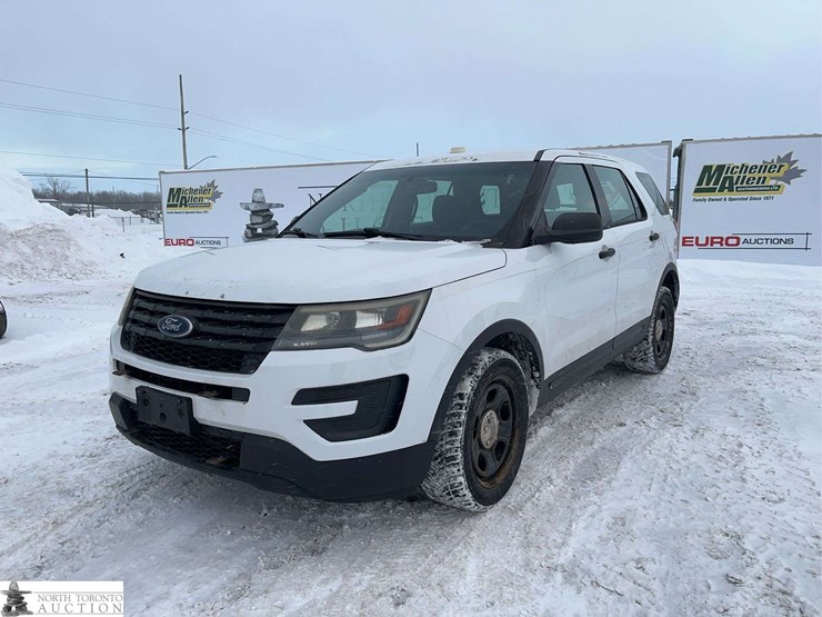 2016-ford-explorer-police-interceptor-image-1