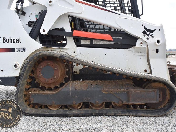 2016-bobcat-t650-image-33