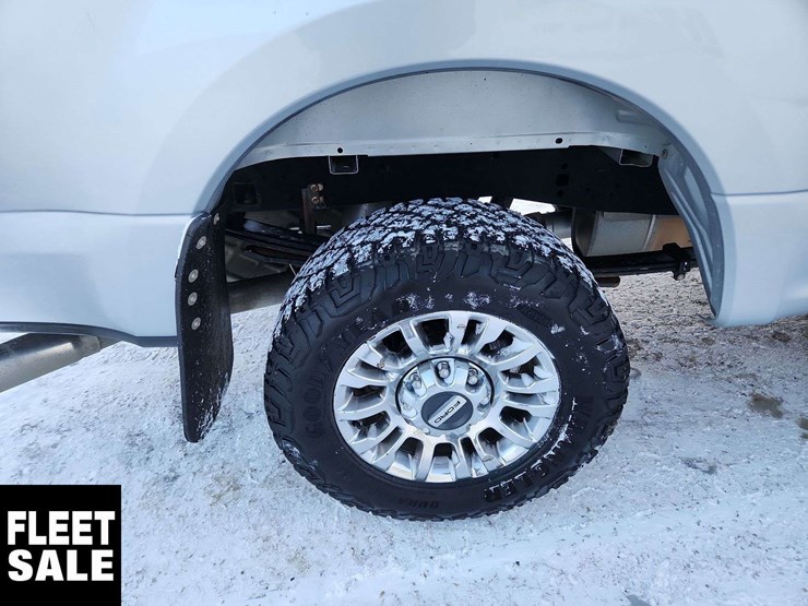 2022-ford-f250-image-13