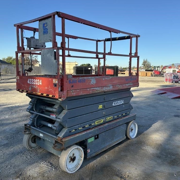 2004 SKYJACK SJIII4632