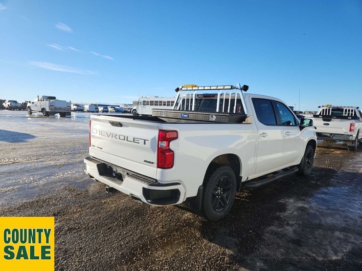 2022-chevrolet-silverado-1500-image-4