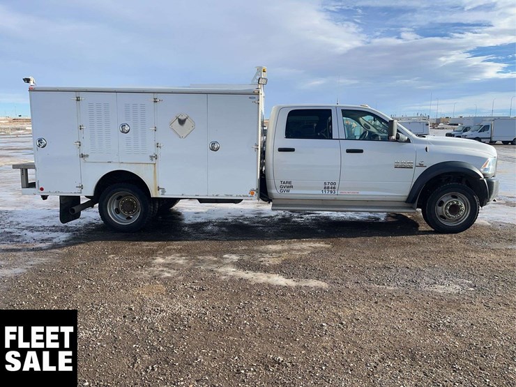 2017-ram-5500-crew-cab-4x4-s/a-service-truck-image-8