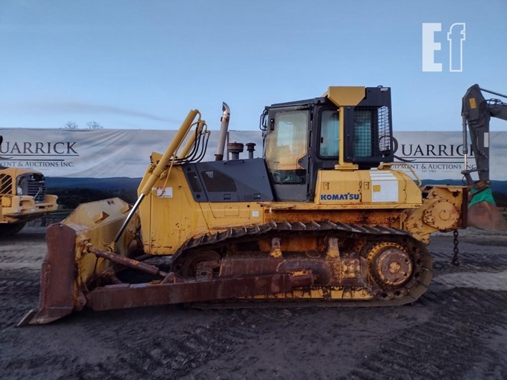 2004-komatsu-d65ex-15-image-1