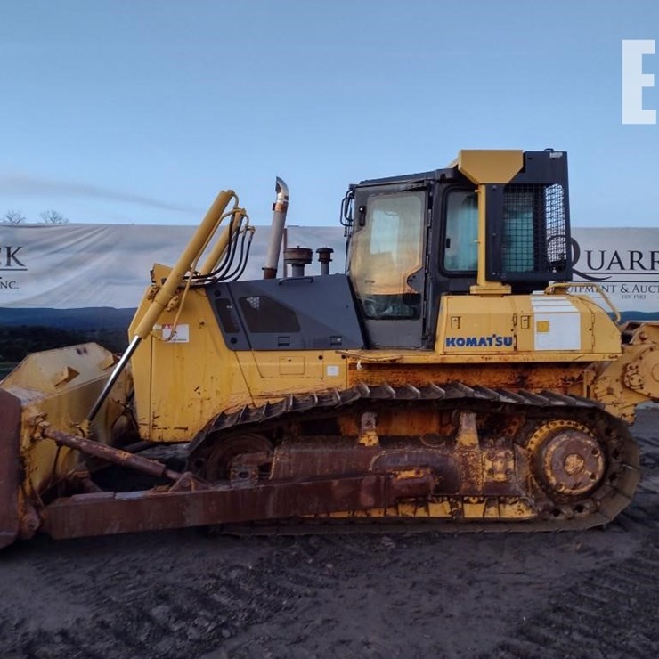 2004 KOMATSU D65EX-15