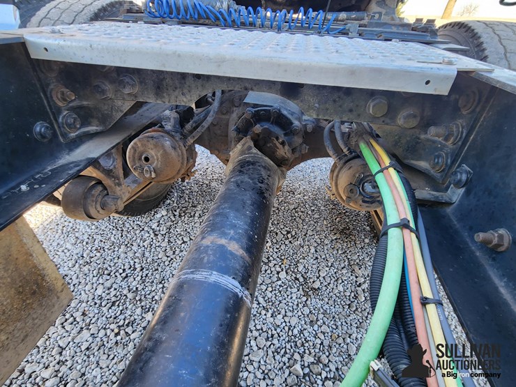 2010-international-prostar-image-15